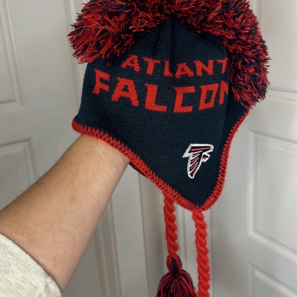 NFL Atlanta Falcons Mohawk Knit Trapper Hat - Picture 3 of 8